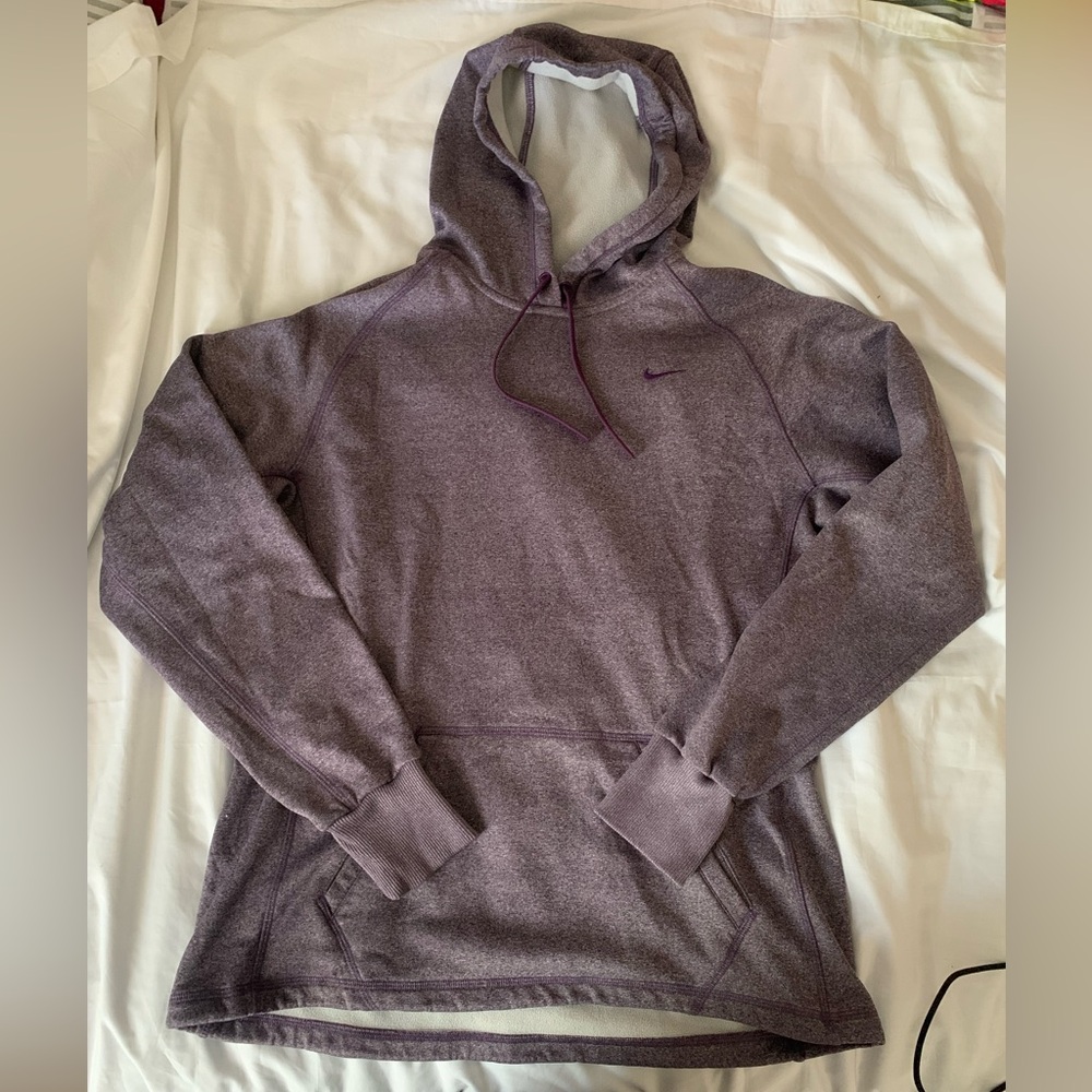 Womens Preowned Nike Therma fit Hoodie size Med